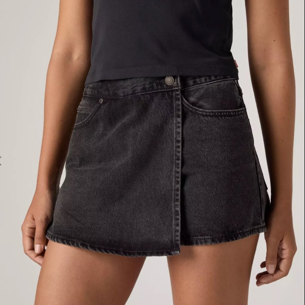 Levi’s Black Denim Skort